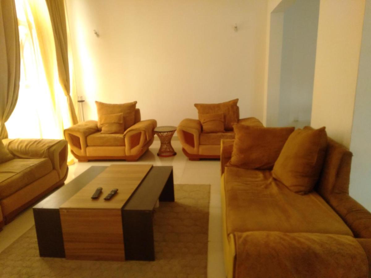 Ary Homestay Nyali- A Walk Away From City Mall Mombasa Luaran gambar