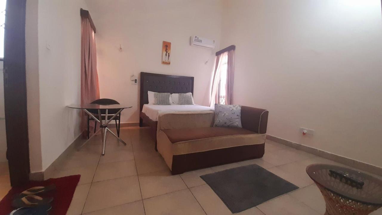 Ary Homestay Nyali- A Walk Away From City Mall Mombasa Luaran gambar