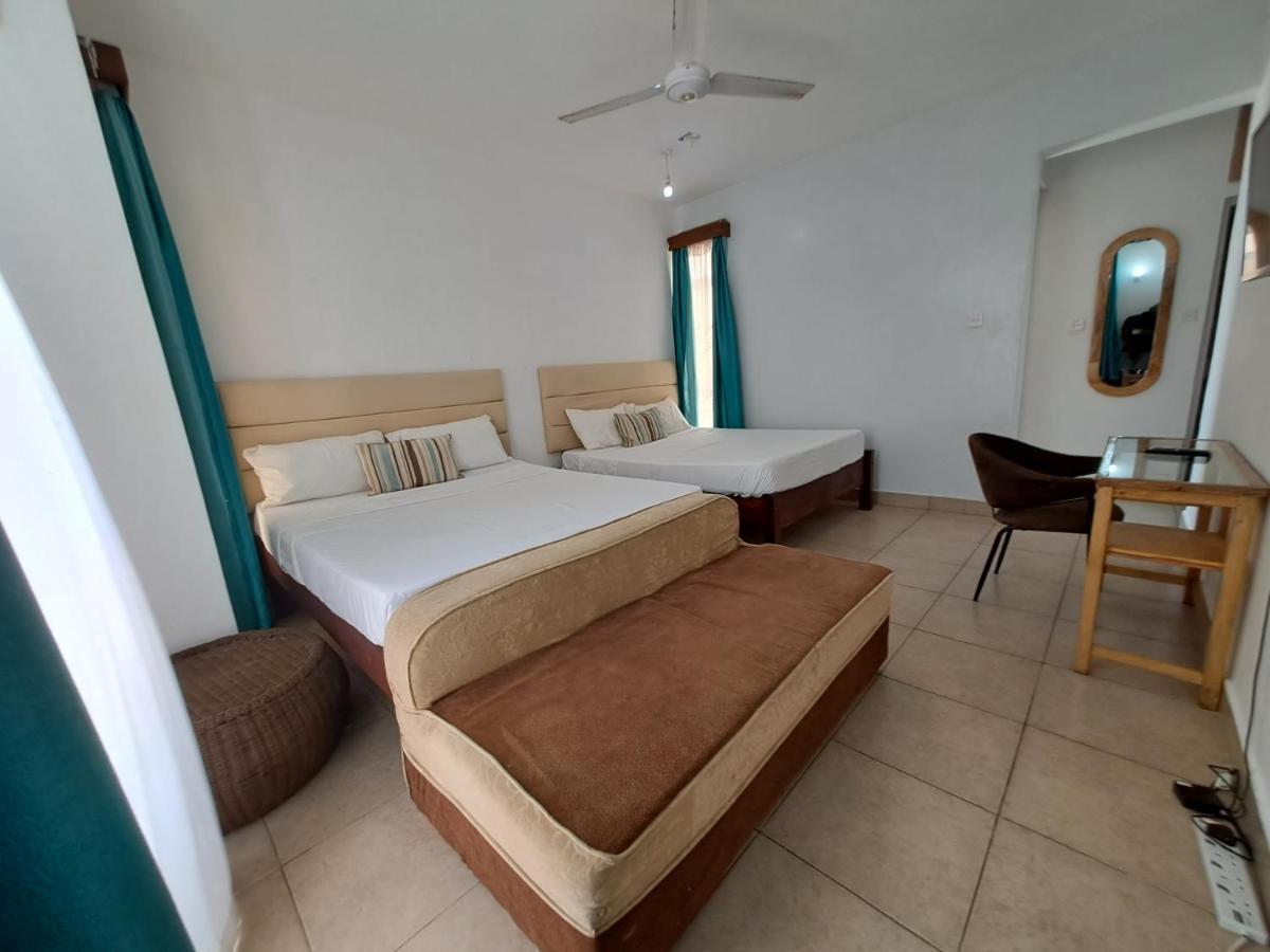 Ary Homestay Nyali- A Walk Away From City Mall Mombasa Luaran gambar